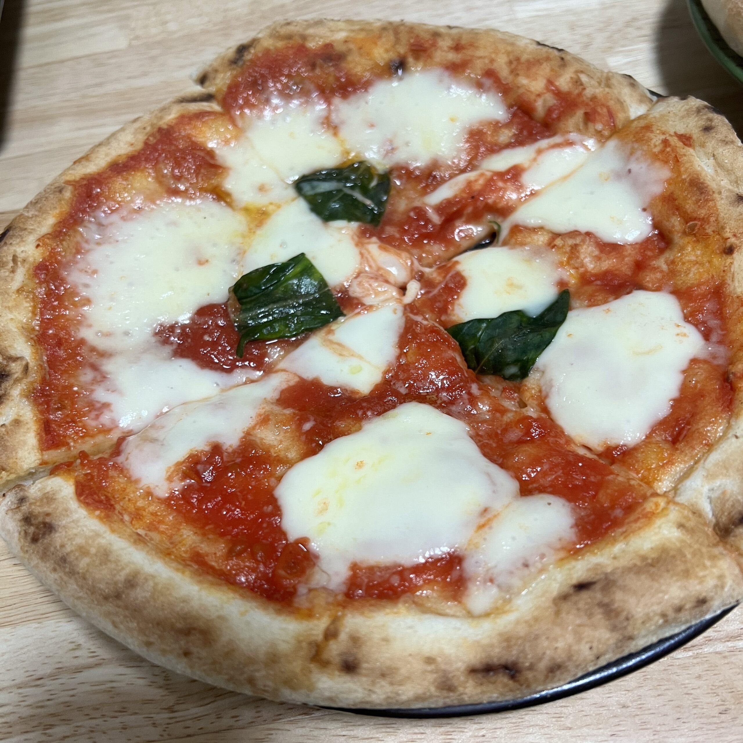 おうちで簡単に15種類の本格ピザが食べられる！''PIZZAREVO''をぽちっ